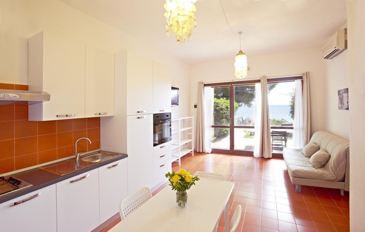 Pinus Village Sea Front Apartment Pula Exterior photo